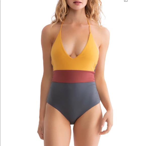TAVIK CHASE REVERSIBLE COLOR BLOCK HALTER SWIMSUit - Picture 11 of 12
